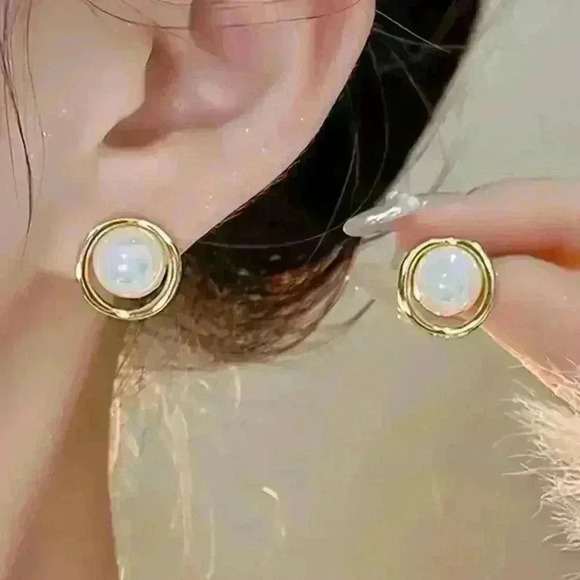 Mermaid-Inspired Geometric Stud Earrings with Faux Pearl Accents - Picture 1 of 4
